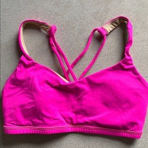 Lululemon free to be sports bra